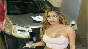 Nicole Ray – Nicole Ray Fucks Her Mechanic So He Will Fix Her Minivan