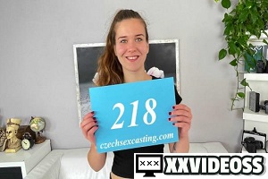 Sarah Smith – Czech teen at her first casting – E218