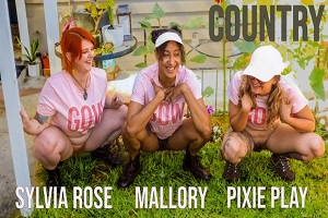 Mallory, Pixie Play & Sylvia Rose – Country