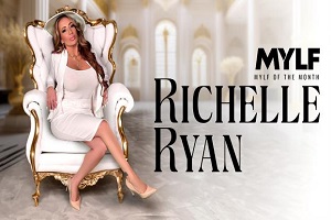 Richelle Ryan – Celebrating Busty Legend Richelle Ryan