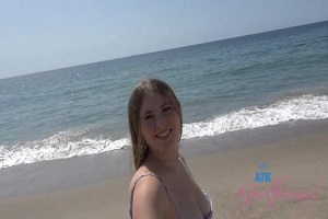 Zoey Zimmer – Malibu