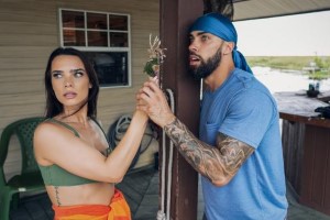 Ivy Ireland & Lucy Foxx – Swamped