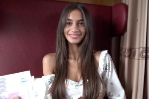 Vanessa Alessia – Czechstreets 145 – A Quickie On A Fast Train With An Unfaithful Beauty