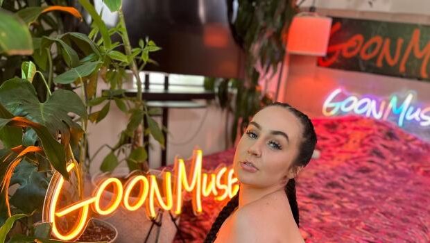 Emily Norman – Heavenly Goon Babe