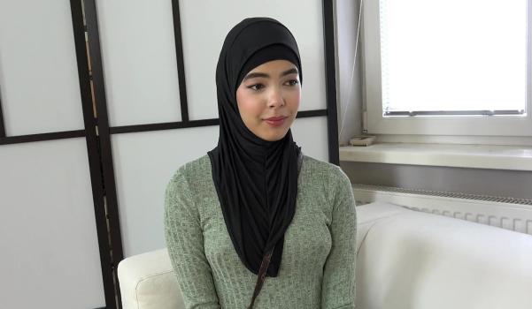 Kubera Fortuna – Babe in hijab really needs a job