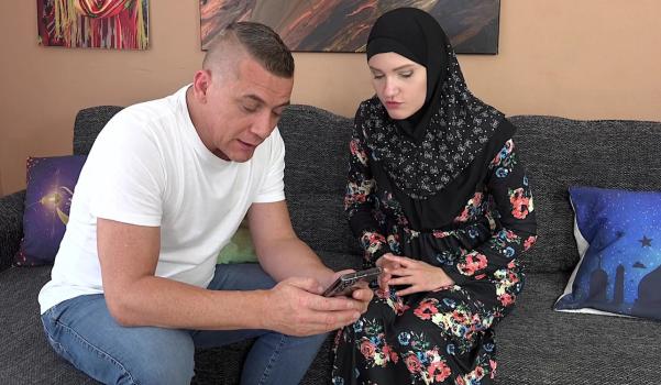 Olivia Westsun – Hot quickie with horny babe in hijab