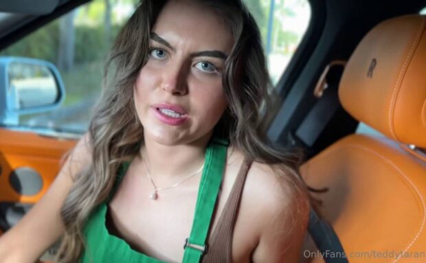 Selina Bentz Little Starbucks Waitress Fucked By Customer In The Car