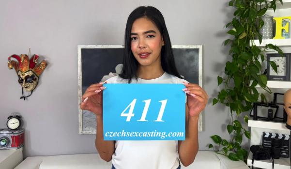 Unknown – Sexy Latin brunette tries her luck with a horny cameraman – E411