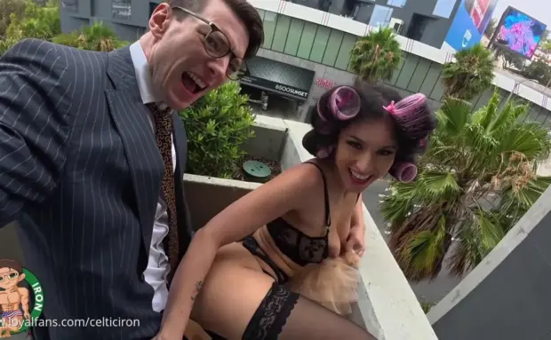 Alexa Chains Sex on Sunset Public Sex