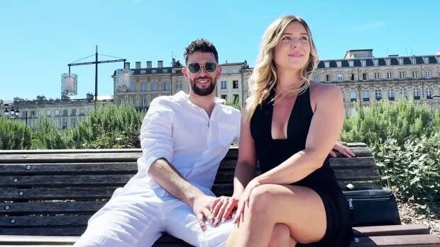 Ambre & Cataleya – Exhibitionism galore in Bordeaux with Ambre and Cataleya!