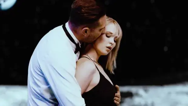 Lilly Bell – Cheaters Chapter 3 – Waltzing on the Moon