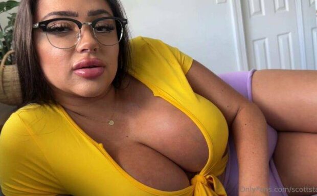 Zoey Foxx Busty Latina Step Sister Business Lessons