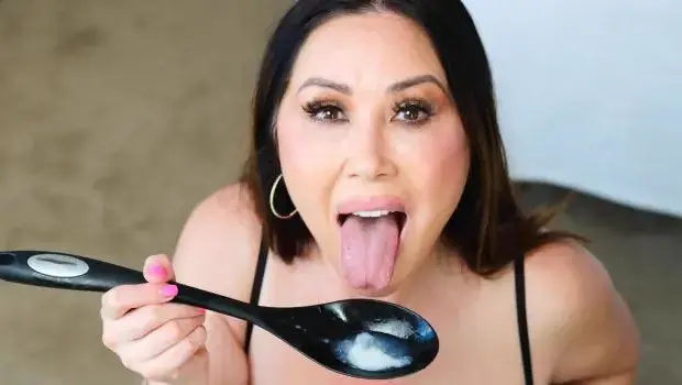 Kianna Dior – BJ Titty Fuck And Swallow