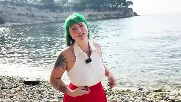 Lilith – 20 years old, student in Toulon!