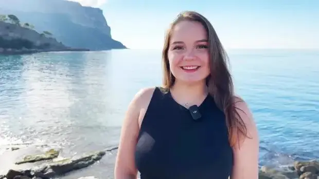 Lily – Lily, 23 years old, from Paris!