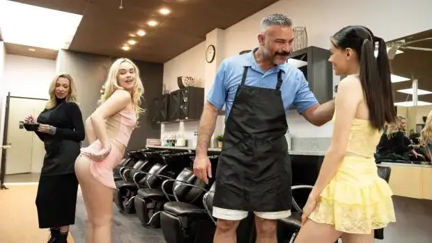 Selena Love & Khloe Kingsley – Hair Salon Sex