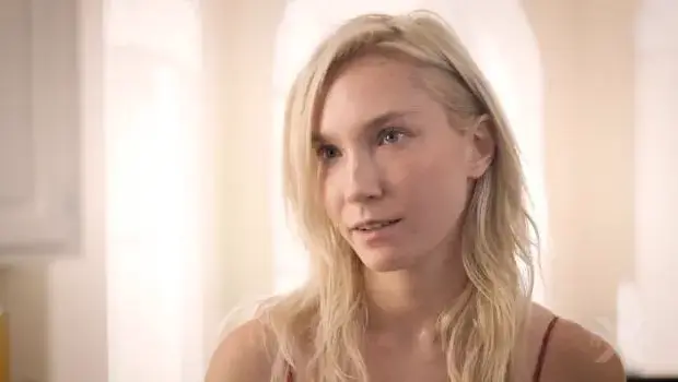 Claire Roos – Cat and Mouse