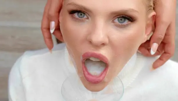 Lexi Star – Bukkake 86 loads