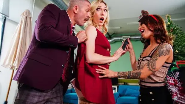 Lily Labeau – The Three Fucks Of Christmas: Part 1