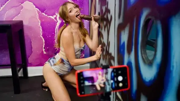 Myra Moans – Doing It For The Fans