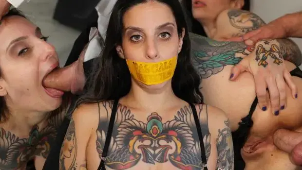 Elli X Raven – I will be your toy today