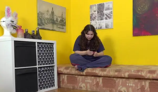 Rose Noir – Busty gypsy loves to sucky him