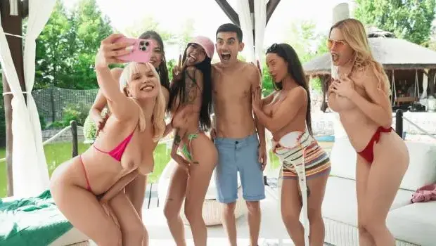 Vera Jarw, Cara Mella, Luna Bunny, Maya Rose & Sooky Sin – Lake Day Lay