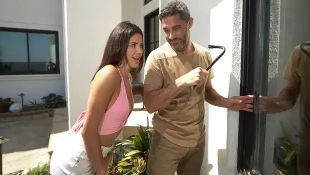 Kylie Rocket – Breaking & Entering Her Pussy