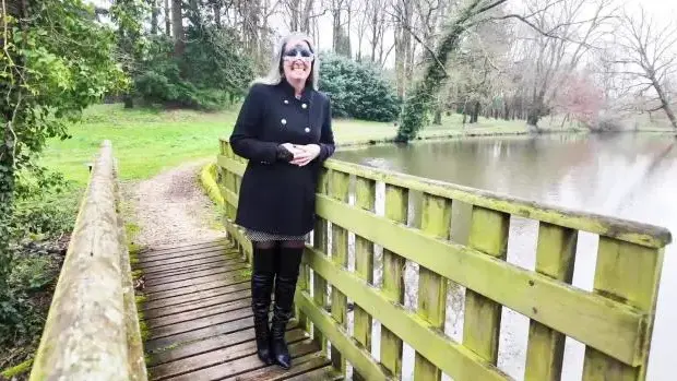 Odesyra – Odesyra, 40 years old, from La Rochelle!