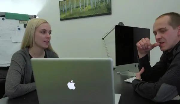 Debora – Sexy Czech blonde wants a weekendjob