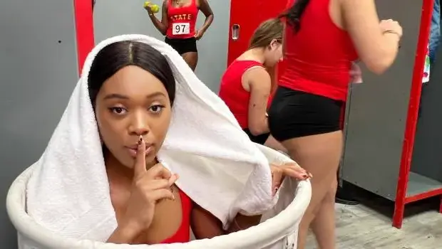 Journey Love – Stretching The Track Star