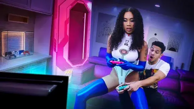 Skyla Sun – My Gamer Girl Fembot