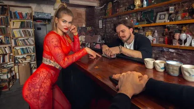 Alice Deliora – Bar on Deep Throat Street 69