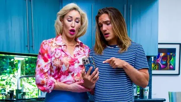 Ryan Keely – Slutty Stepmom Swipes Right For Dick!