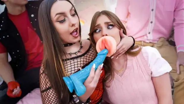 Violet Dawn & Lucy Foxxx – Violet Turns Lucy’s Mouth Into a Personal Pocket Pussy: Cam Girl Swap