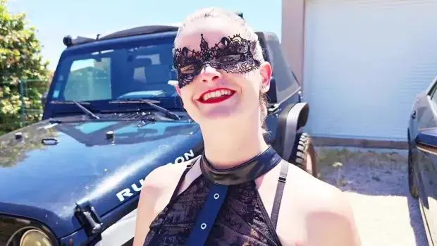 Alice – Alice, dominated by two guys, is more excited than ever!