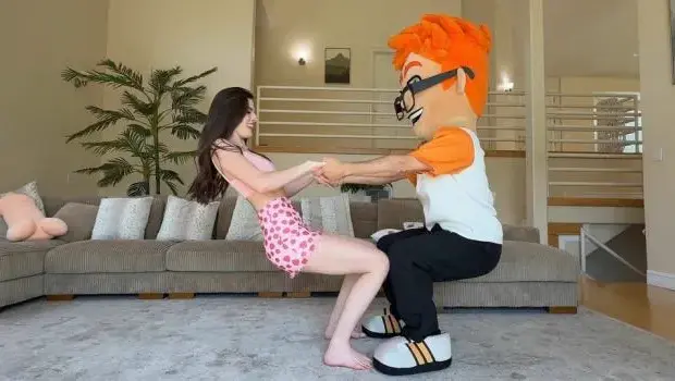 Fiona Frost – Naked Yoga with Fiona Frost and Porn Dude