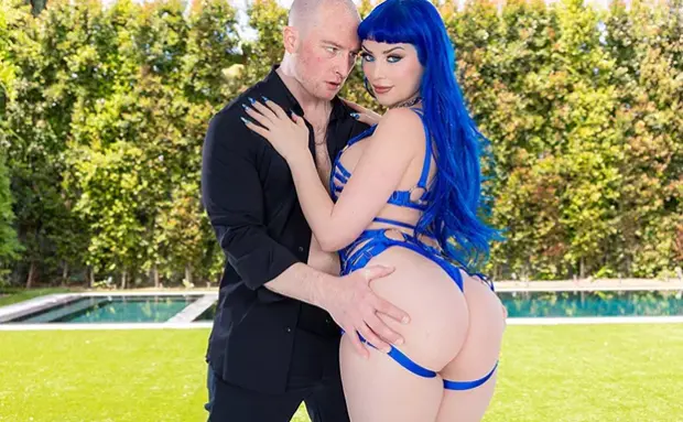 Jewelz Blu – Insatiable Anal Squirting Obsession