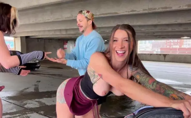 Mathema Kitten – Rock Paper Scissors Challenge MFM Taking Turn On Her Pussy In The Parking Lot OnlyFans Scene